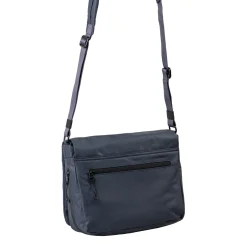 a/u by aunts & unclesAoki RE LITE