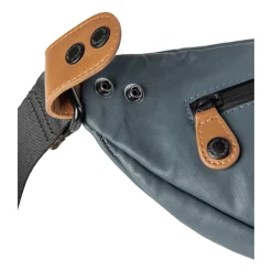 a/u by aunts & unclesIchikawa