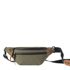 a/u by aunts & unclesIchikawa