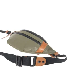 a/u by aunts & unclesIchikawa