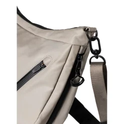 a/u by aunts & unclesKoyoshi RE