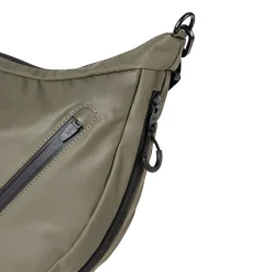 a/u by aunts & unclesKoyoshi RE