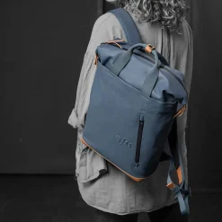 a/u by aunts & unclesMorioka