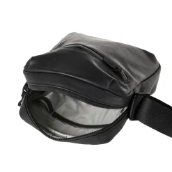 a/u by aunts & unclesOnga RE