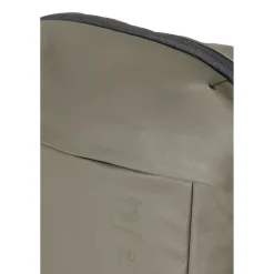 a/u by aunts & unclesOyabe RE