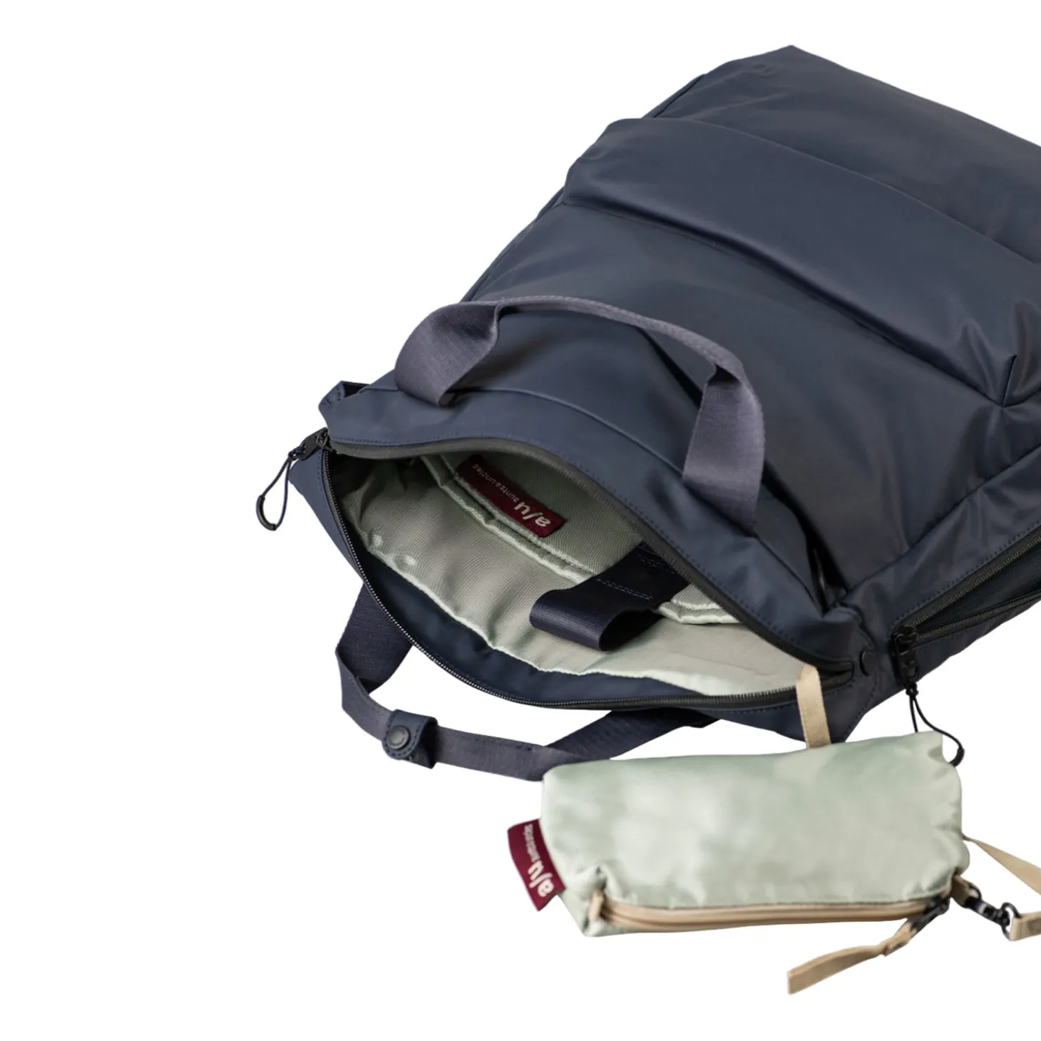 a/u by aunts & unclesSagami RE LITE