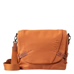 a/u by aunts & unclesSendai