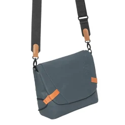 a/u by aunts & unclesSendai