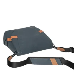 a/u by aunts & unclesSendai