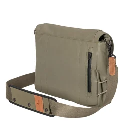 a/u by aunts & unclesSendai