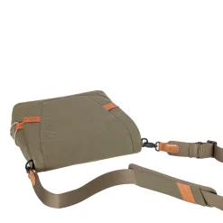 a/u by aunts & unclesSendai