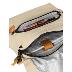 a/u by aunts & unclesSendai