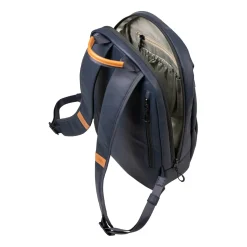 a/u by aunts & unclesToshimoi RE