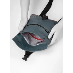 a/u by aunts & unclesTsu