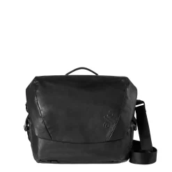 a/u by aunts & unclesYamakuni RE