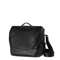 a/u by aunts & unclesYamakuni RE