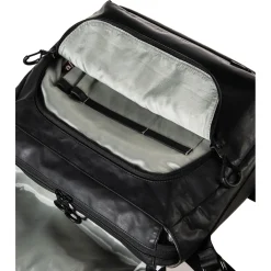 a/u by aunts & unclesYamakuni RE