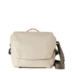 a/u by aunts & unclesYamakuni RE