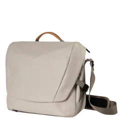 a/u by aunts & unclesYamakuni RE