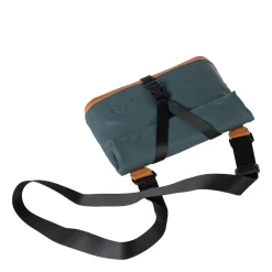 a/u by aunts & unclesYao