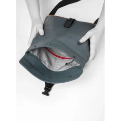 a/u by aunts & unclesYao