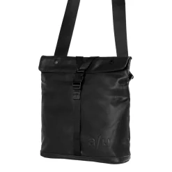 a/u by aunts & unclesYao