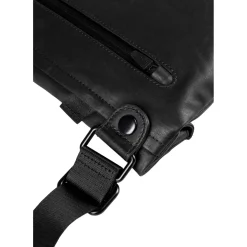 a/u by aunts & unclesYao