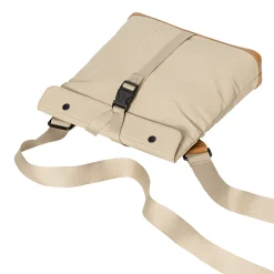 a/u by aunts & unclesYao