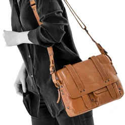 aunts & unclesMiss Applepie