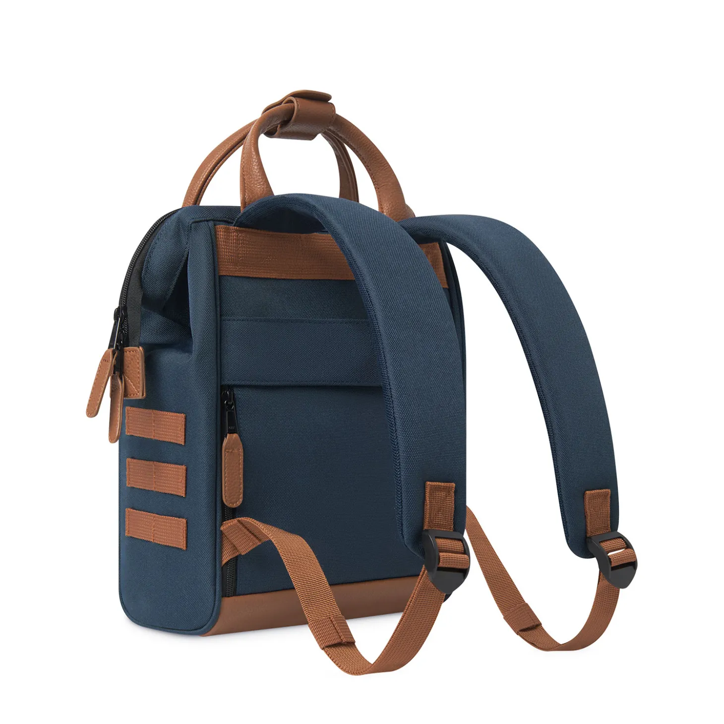 CABAIAAdventurer Small