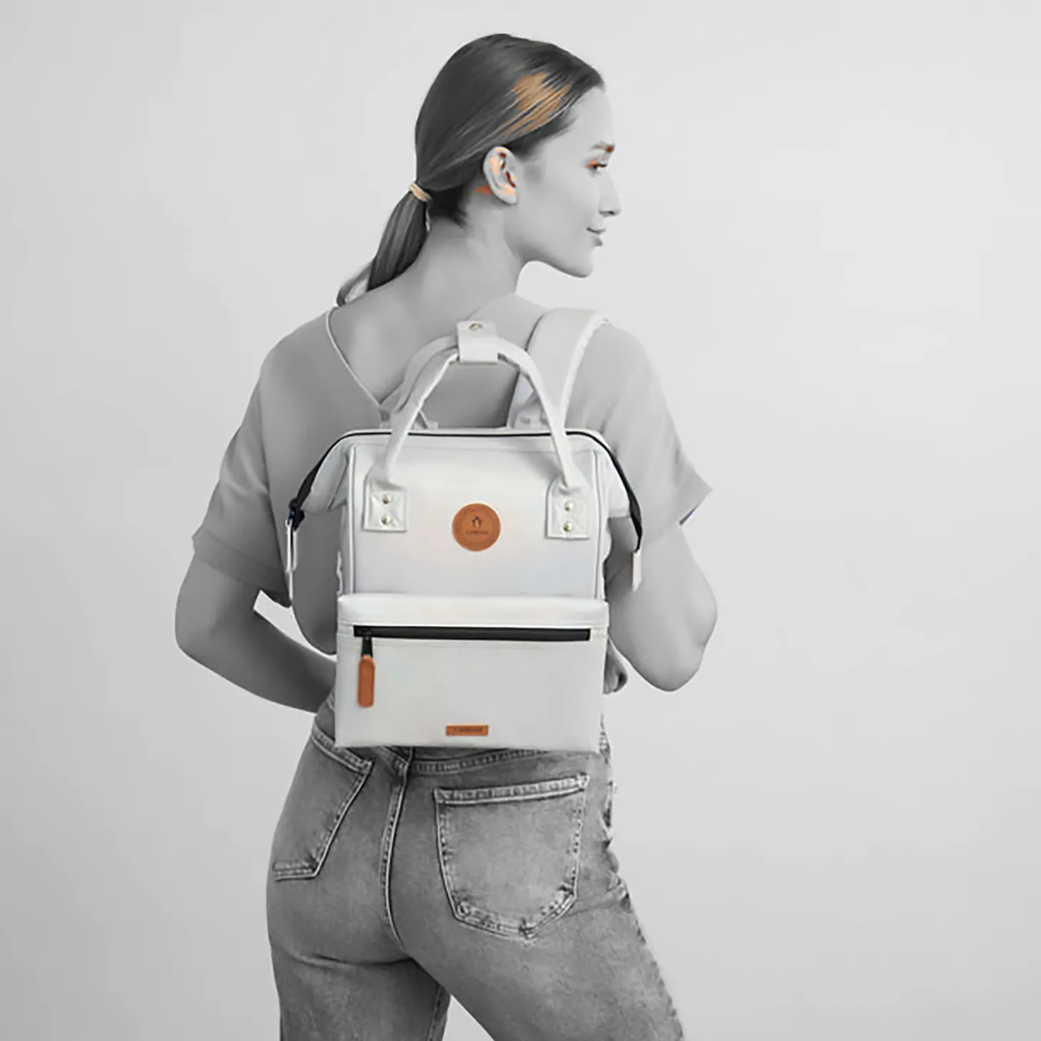 CABAIAAdventurer Small