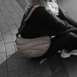 GOT BAGWavy Puffer Moon Bag