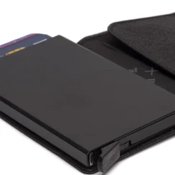 The Chesterfield BrandParis