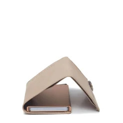 The Chesterfield BrandParis